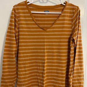 Old Navy Long Sleeve T-Shirt